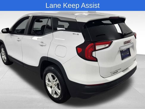 Used 2024 GMC Terrain SLE AWD/4WD image 5