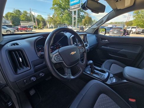 Used 2021 Chevrolet Colorado Z71 AWD/4WD image 10