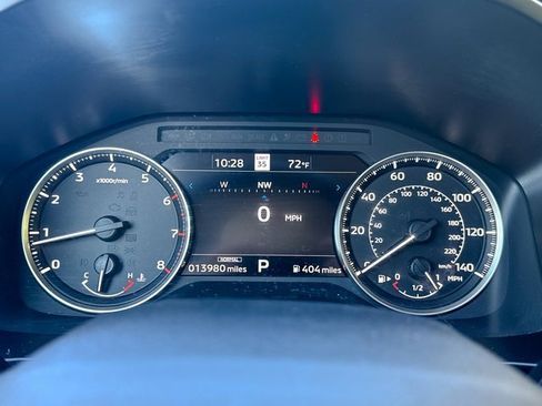 Used 2024 Mitsubishi Outlander AWD image 47