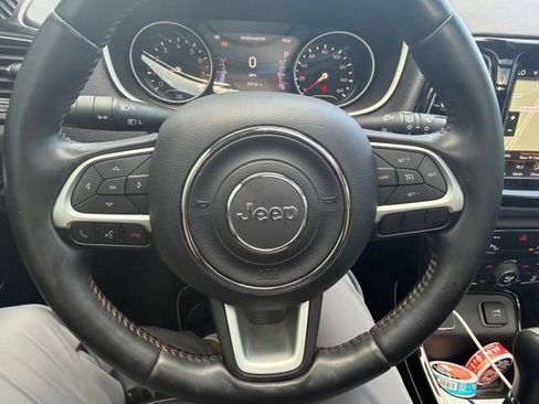 Used 2018 Jeep Compass Limited w/ Navigation Group FWD image 17