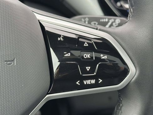 Used 2023 Volkswagen ID.4 Pro S Plus image 20