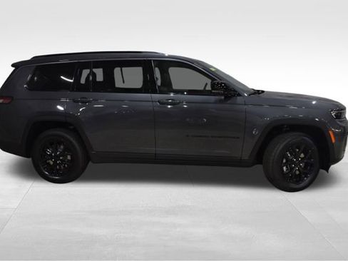 New 2026 Jeep Grand Cherokee L 4WD image 3