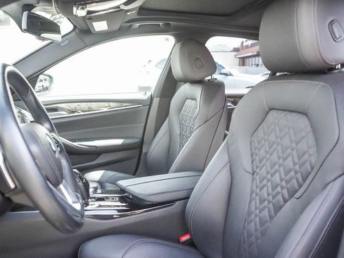 Certified 2023 BMW 530i w/ Convenience Package RWD image 17