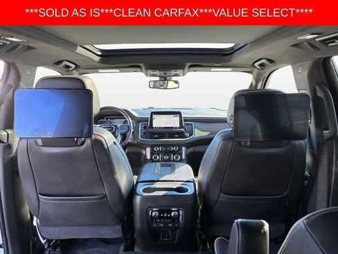 Used 2021 GMC Yukon XL SLT w/ SLT Premium Package image 17