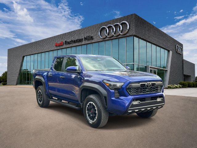 Used 2024 Toyota Tacoma TRD Off-Road AWD/4WD image 7