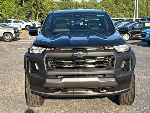 New 2026 Chevrolet Colorado Trail Boss AWD/4WD image 2