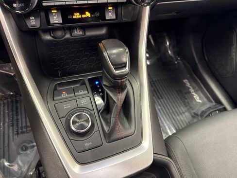 Used 2023 Toyota RAV4 SE w/ Weather & Moonroof Package image 37