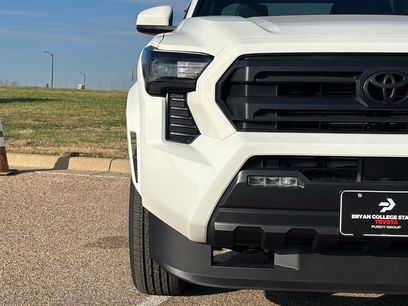 New 2026 Toyota Tacoma SR5