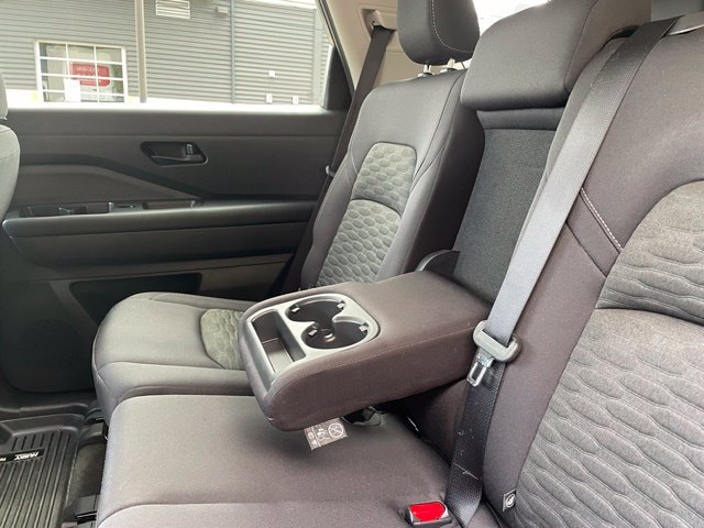 Used 2023 Nissan Pathfinder SV AWD/4WD image 21