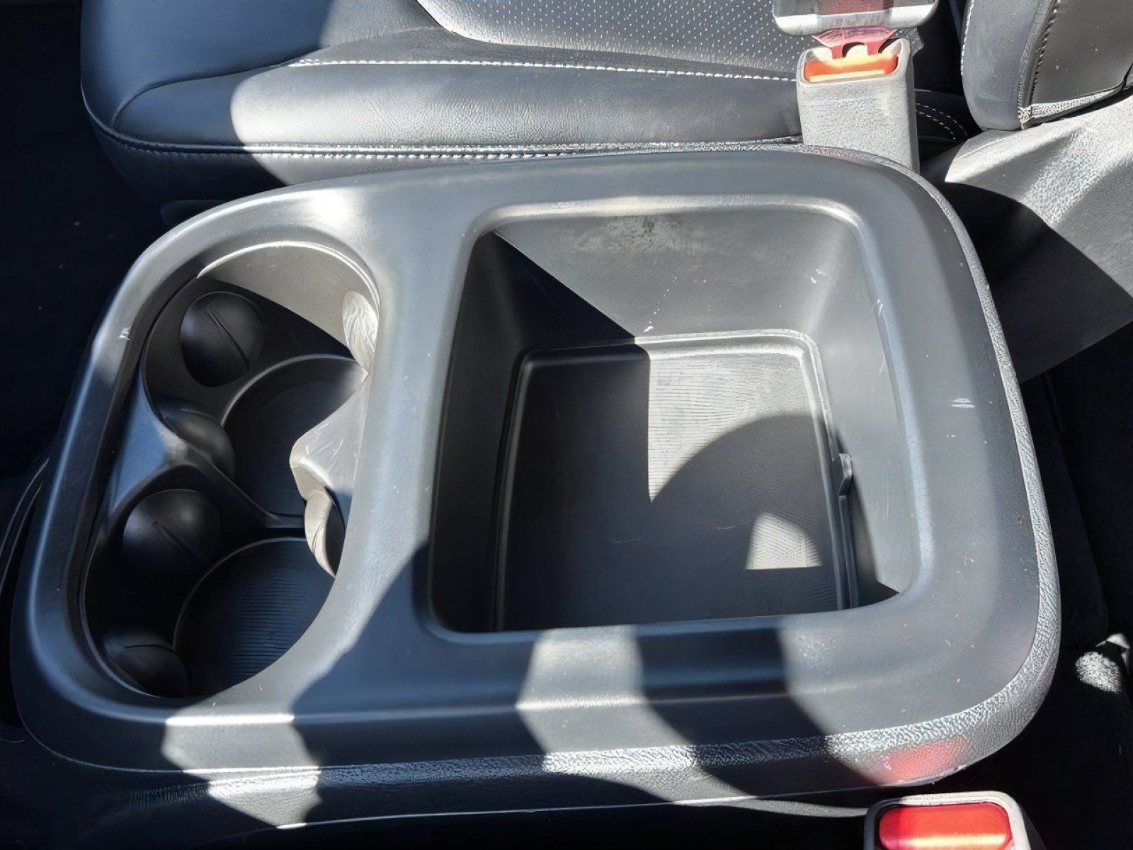 Used 2025 Chrysler Pacifica Select FWD image 18
