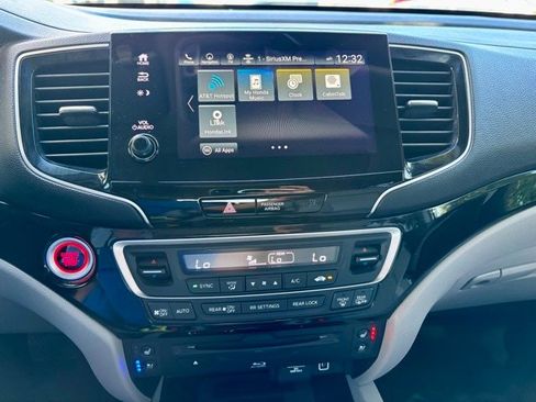 Certified 2022 Honda Pilot Elite image 38