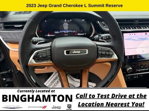 Used 2023 Jeep Grand Cherokee L Summit AWD/4WD image 15