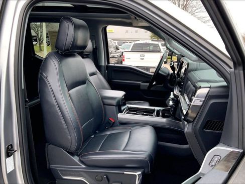 Certified 2024 Ford F250 Lariat w/ Lariat Ultimate Package image 9