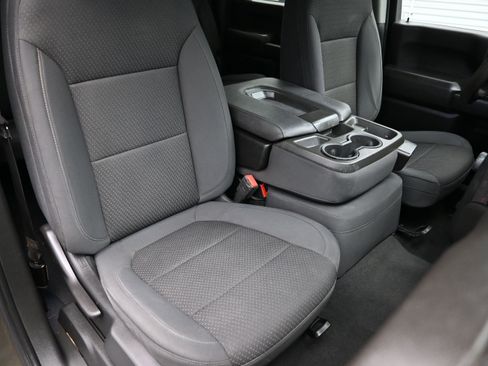 Used 2023 Chevrolet Silverado 2500 Custom w/ Custom Value Package image 14