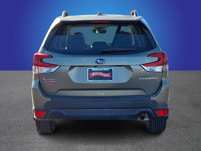 Used 2020 Subaru Forester Premium AWD/4WD image 5