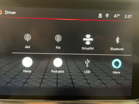 Used 2024 GMC Yukon XL Denali w/ Advanced Technology Package image 28