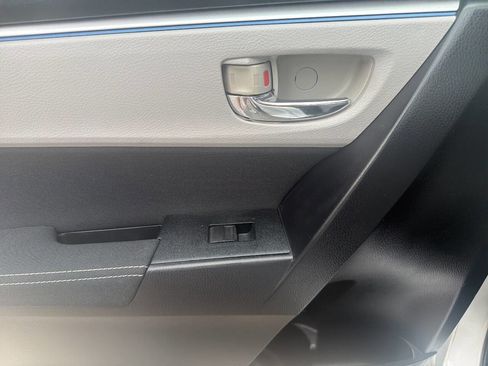 Used 2014 Toyota Corolla LE FWD image 22