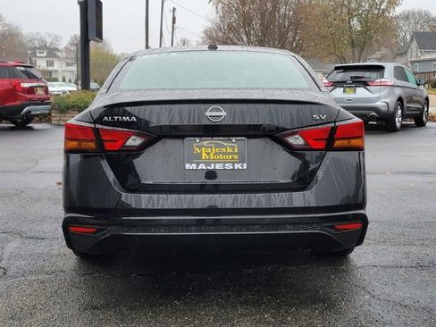 Used 2024 Nissan Altima 2.5 SV image 6