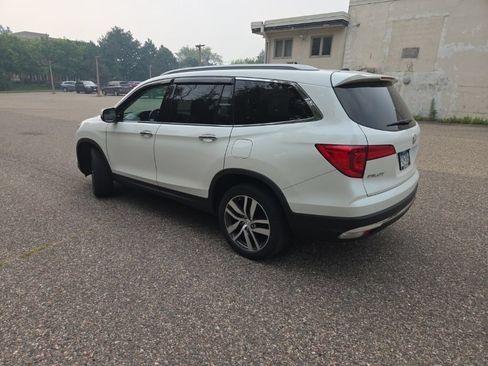 Used 2017 Honda Pilot Elite image 9