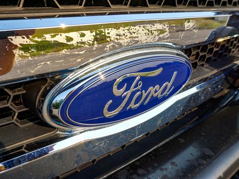 Used 2003 Ford Excursion Eddie Bauer image 16