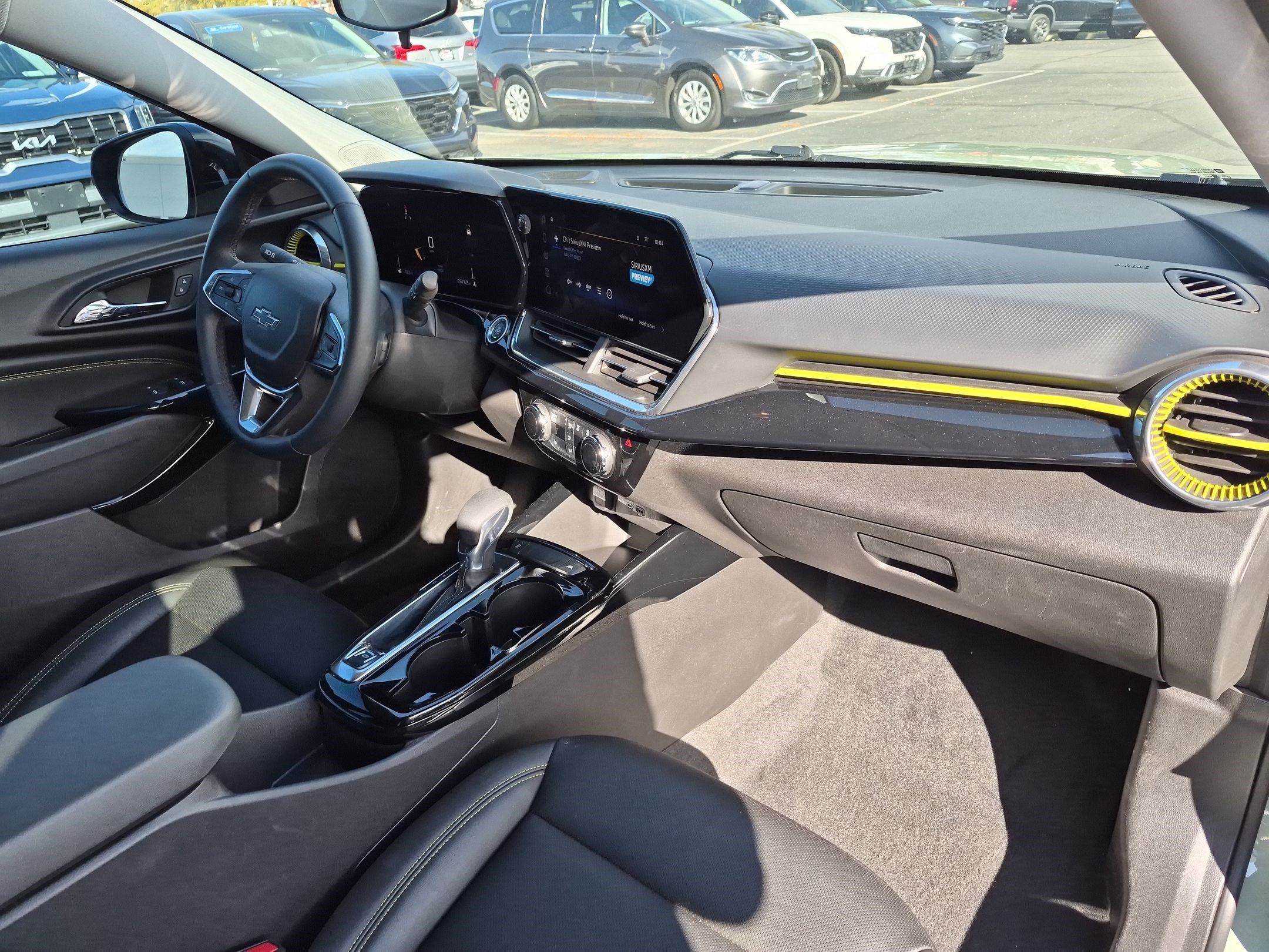 Used 2025 Chevrolet Trax ACTIV w/ Driver Confidence Package FWD image 31