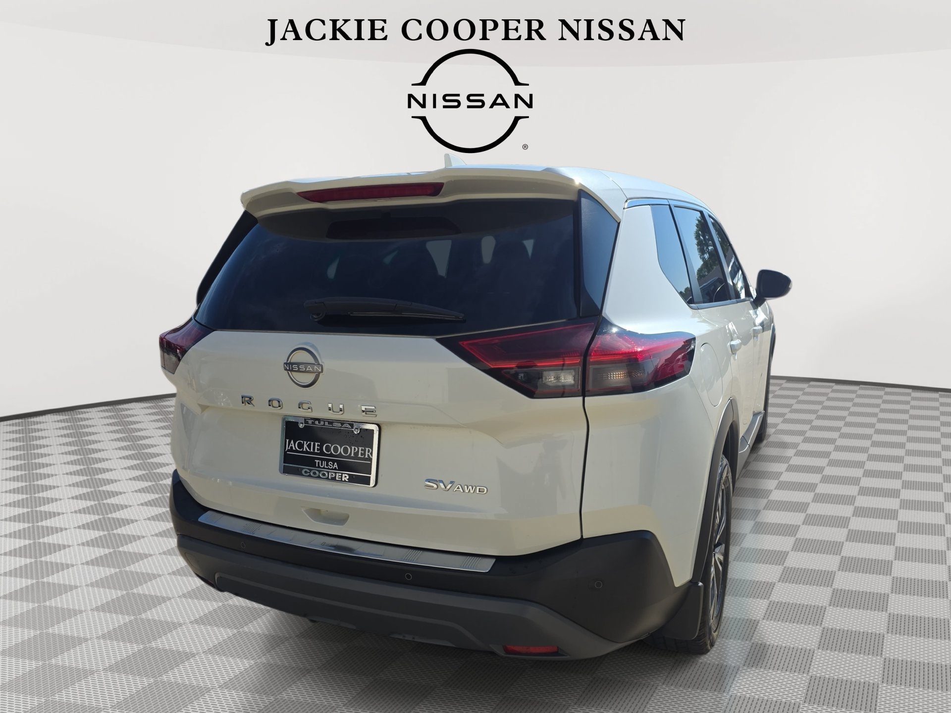 Used 2023 Nissan Rogue SV AWD/4WD image 5