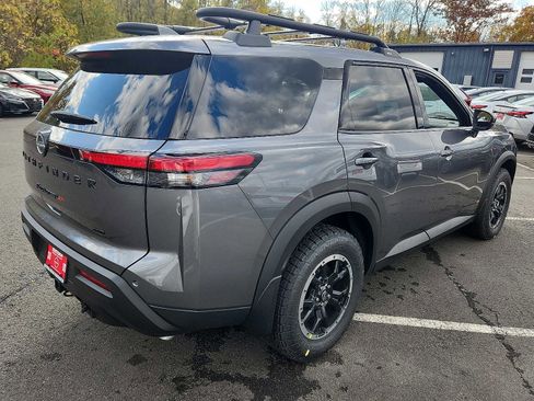 New 2025 Nissan Pathfinder Rock Creek image 4