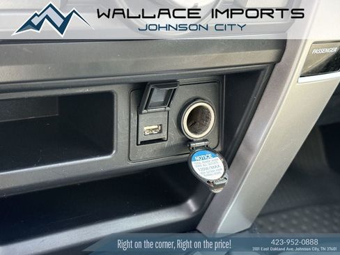 Used 2020 Toyota 4Runner SR5 Premium w/ Moonroof Package AWD/4WD image 32