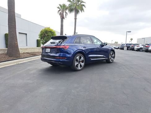 Certified 2023 Audi e-tron Premium Plus w/ Premium Plus Package image 3