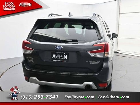 Used 2020 Subaru Forester Touring AWD/4WD image 4