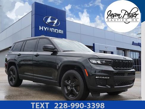 Used 2023 Jeep Grand Cherokee L Limited w/ Luxury Tech Group II AWD/4WD image 1