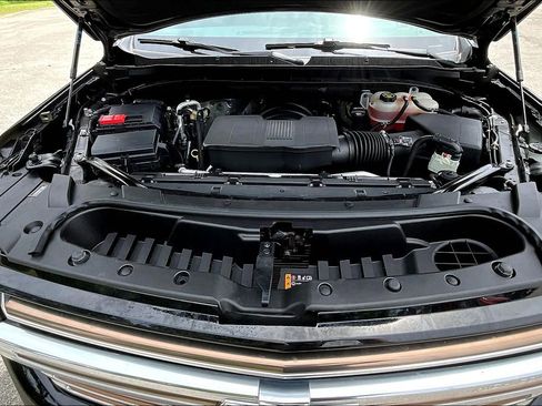 Used 2023 Chevrolet Tahoe High Country image 13