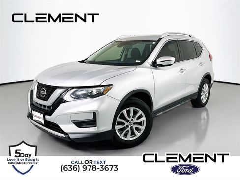 Used 2020 Nissan Rogue SV image 1