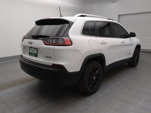 Used 2019 Jeep Cherokee Latitude Plus w/ Cold Weather Group AWD/4WD image 9