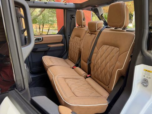 Used 2025 Ford Bronco Outer Banks image 28