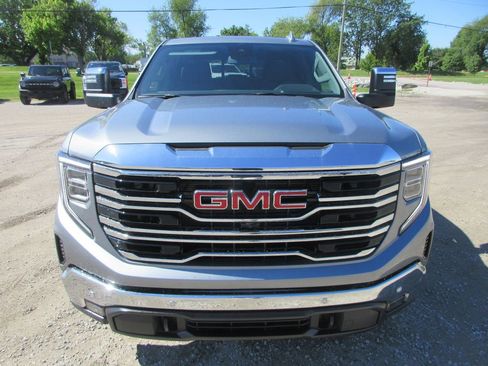 New 2026 GMC Sierra 1500 SLT w/ SLT Premium Plus Package AWD/4WD image 12