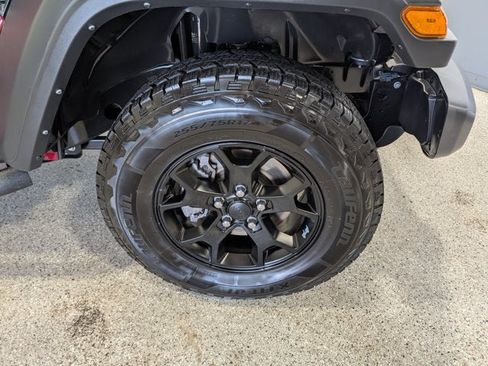 Used 2021 Jeep Wrangler Unlimited Sport AWD/4WD image 14