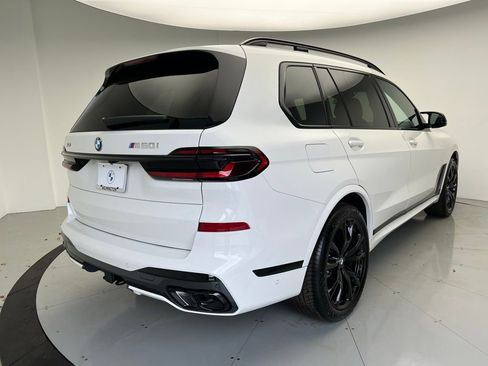 Certified 2025 BMW X7 M60i image 3