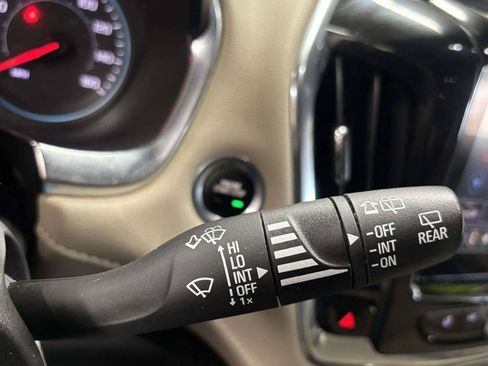 Used 2023 Chevrolet Traverse LT w/ LPO, Cargo Package AWD/4WD image 37