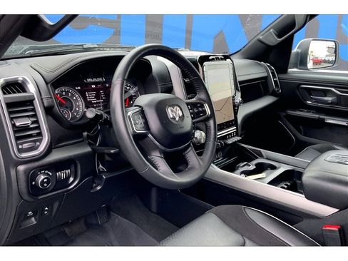 Used 2024 RAM 1500 Laramie AWD/4WD image 16