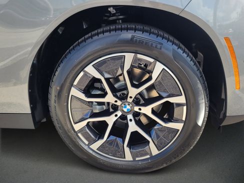 New 2025 BMW X3 xDrive30i w/ Convenience Package image 9