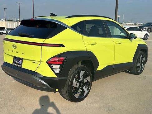 Certified 2024 Hyundai Kona Limited AWD/4WD image 13