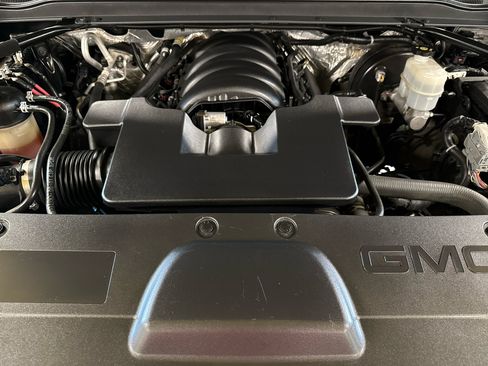 Used 2016 GMC Yukon Denali w/ Open Road Package image 32