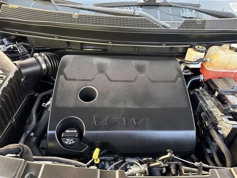 Used 2022 Chevrolet Traverse High Country image 36