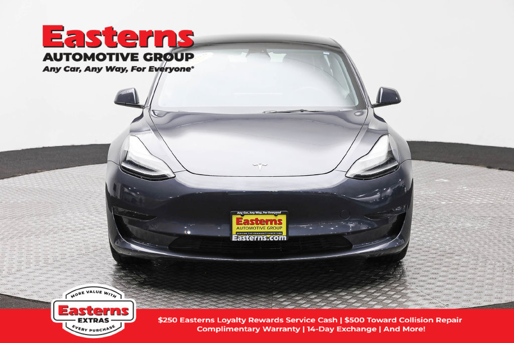 Used 2023 Tesla Model 3 Standard Range RWD image 3