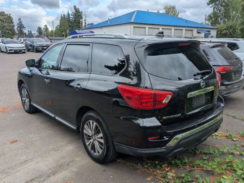Used 2019 Nissan Pathfinder SV AWD/4WD image 4