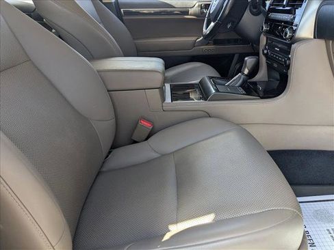 Used 2022 Lexus GX 460 Premium image 21