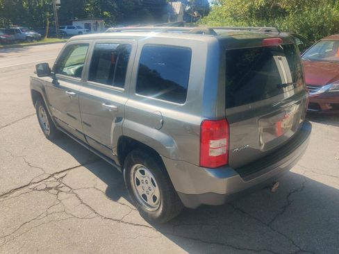 Used 2012 Jeep Patriot Sport w/ PWR Value Group AWD/4WD image 4