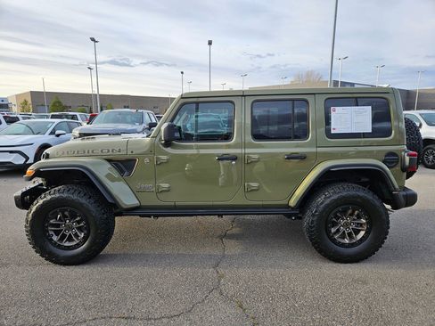 Used 2025 Jeep Wrangler Unlimited Rubicon 392 image 10