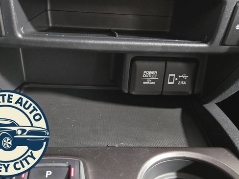 Used 2022 Honda Pilot EX-L image 16